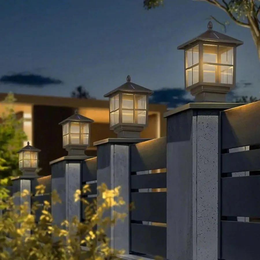 Black Aluminium Pillar Light
