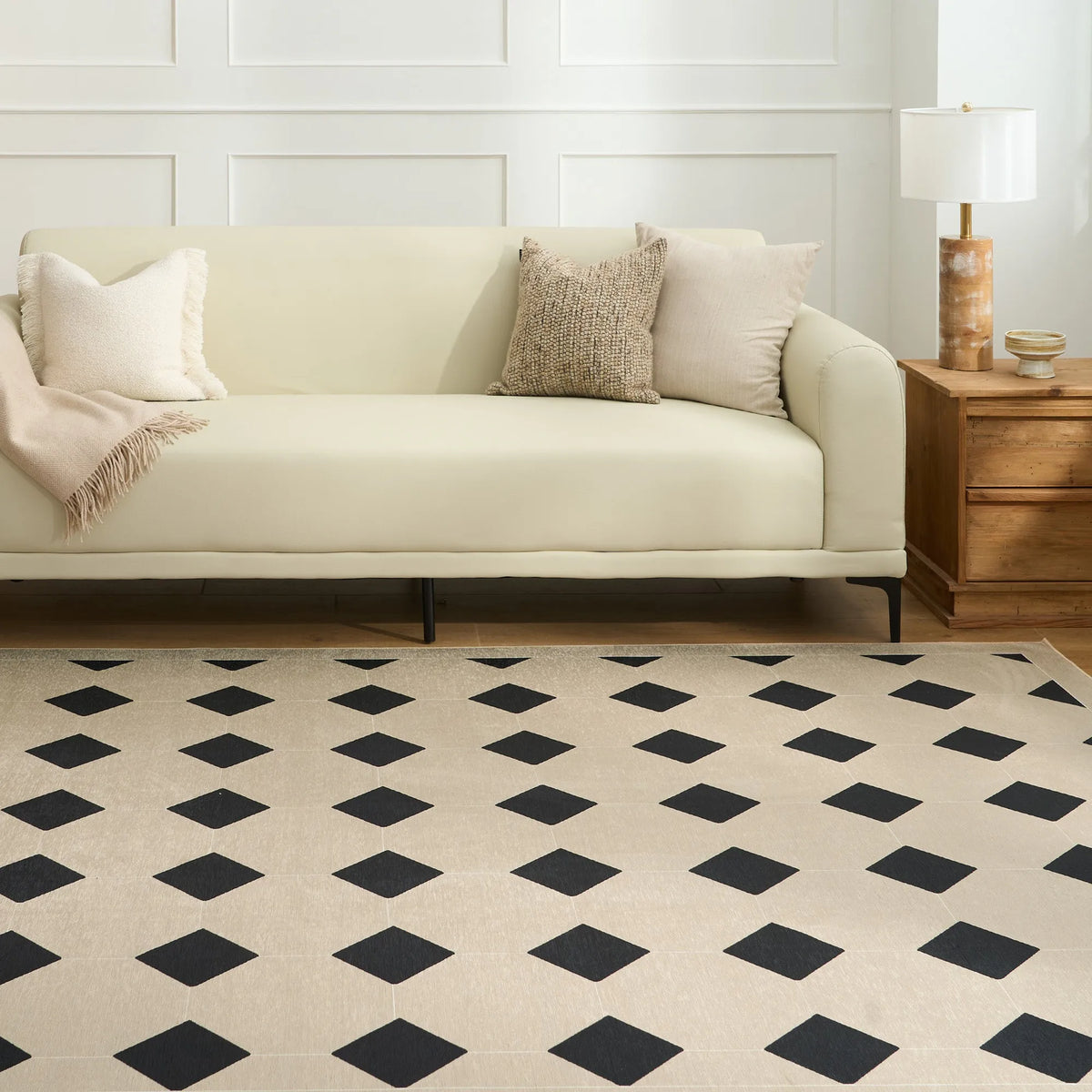 Bold Diamond Washable Rug with Pad
