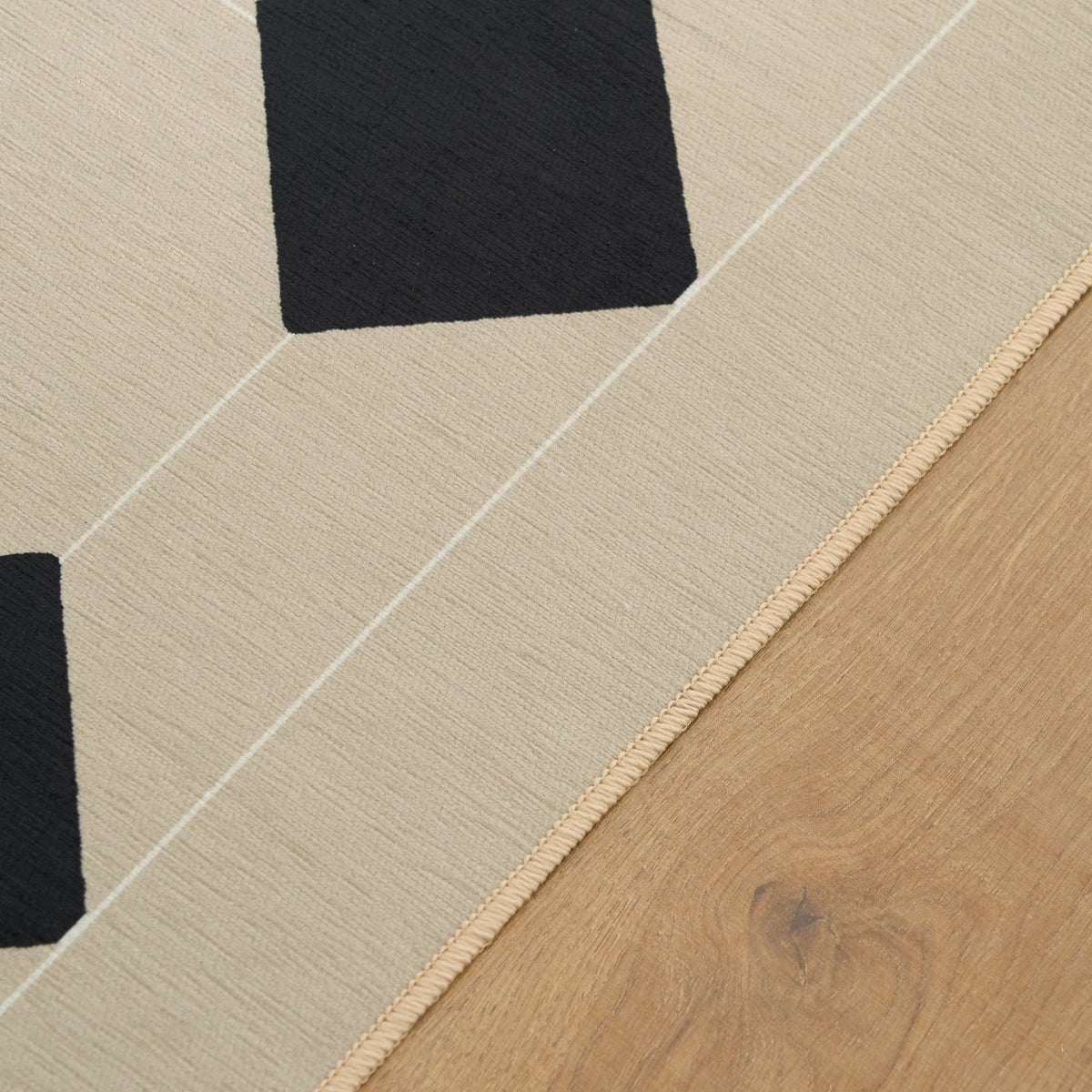 Bold Diamond Washable Rug with Pad