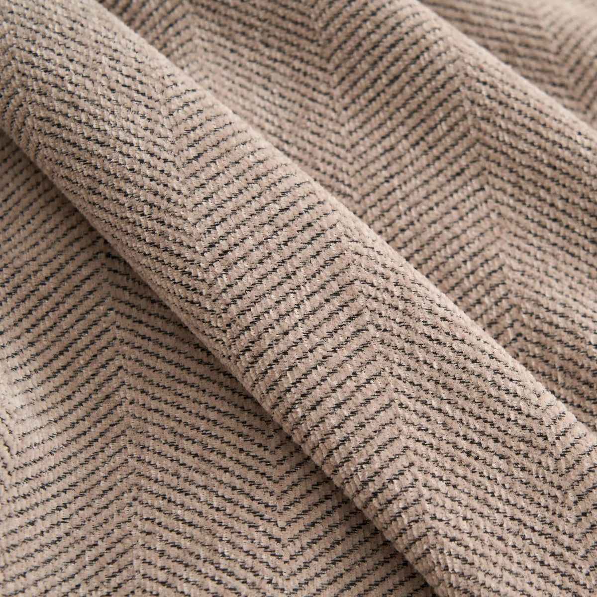 Classic Herringbone Thick Chenille Throw