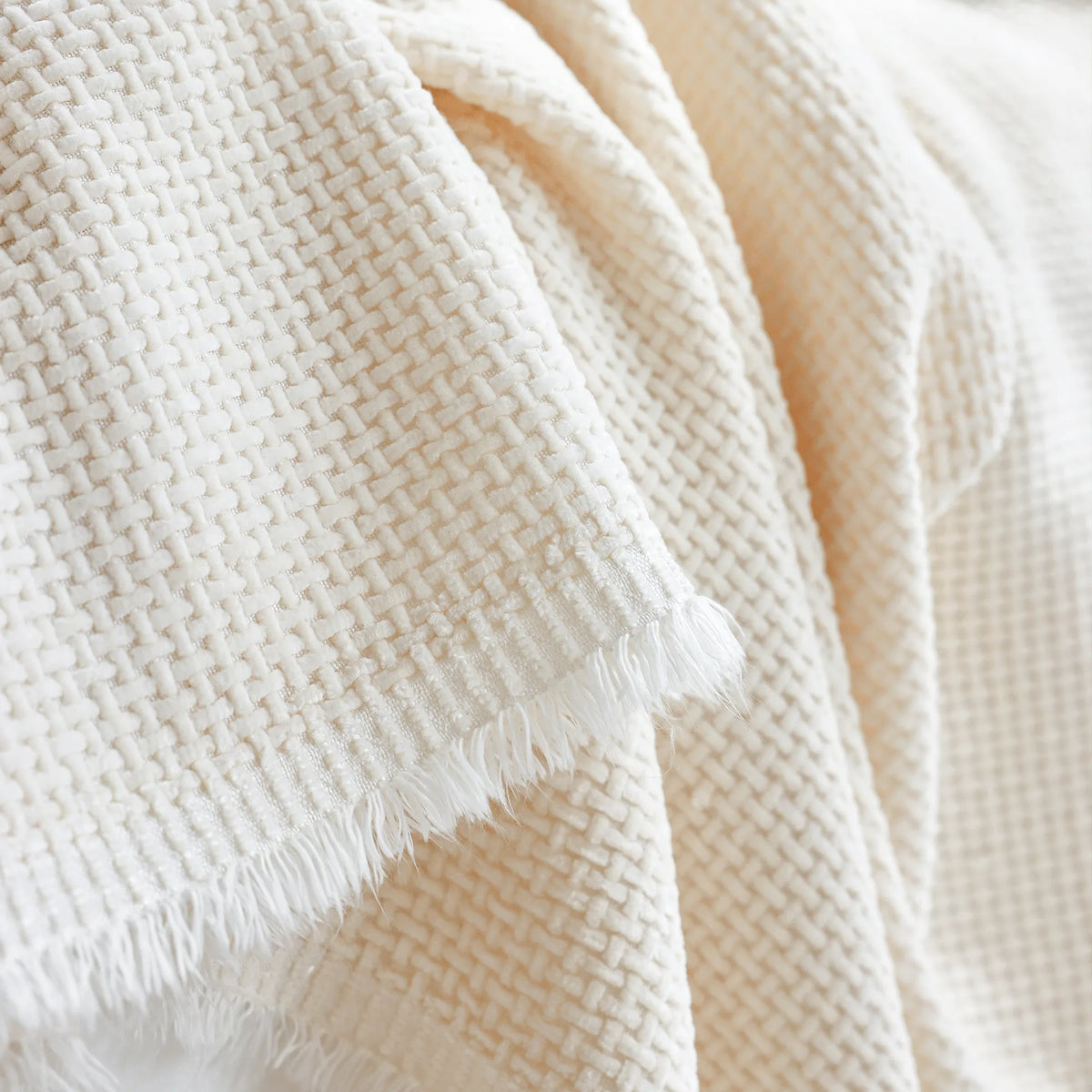 Classic Weave Patterned Sofa Throw