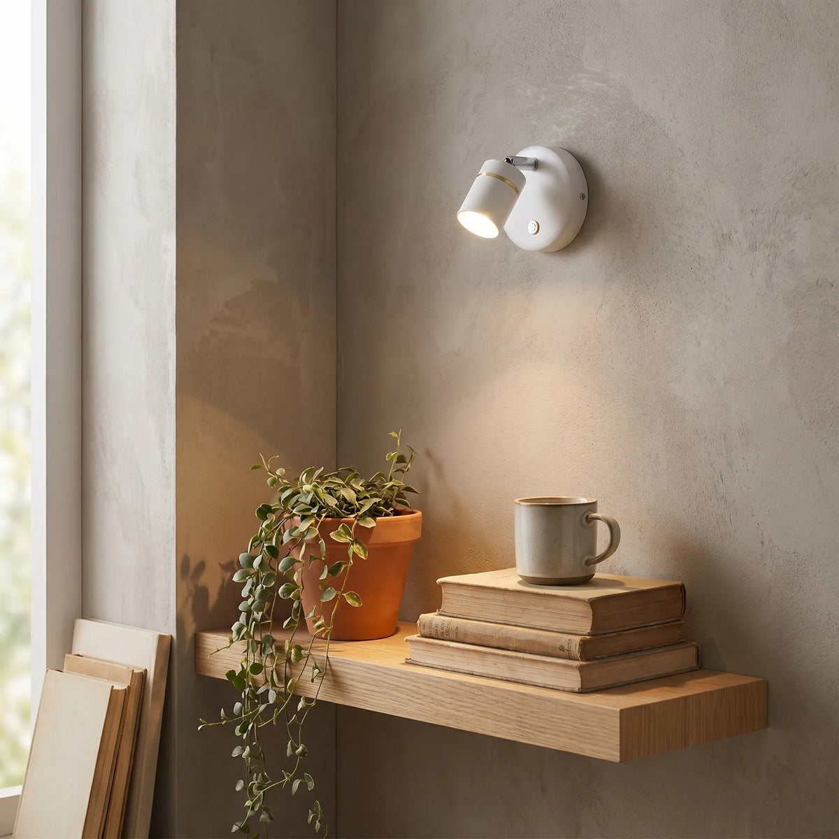 Cordless Remote Spotlight