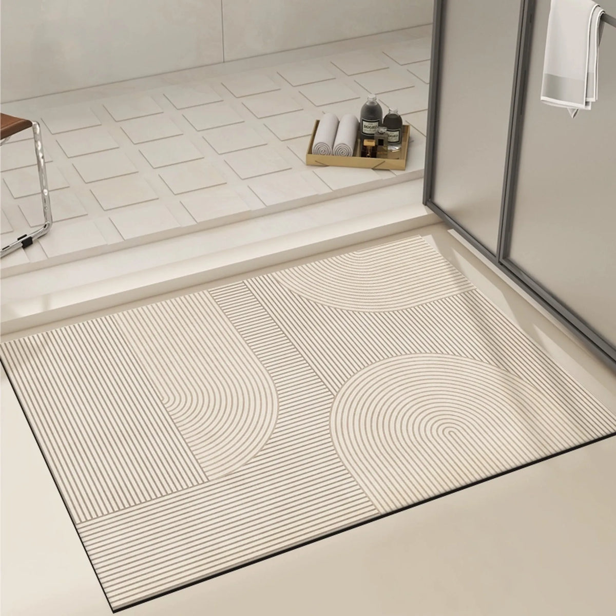 Curved Geometry Bath Mat