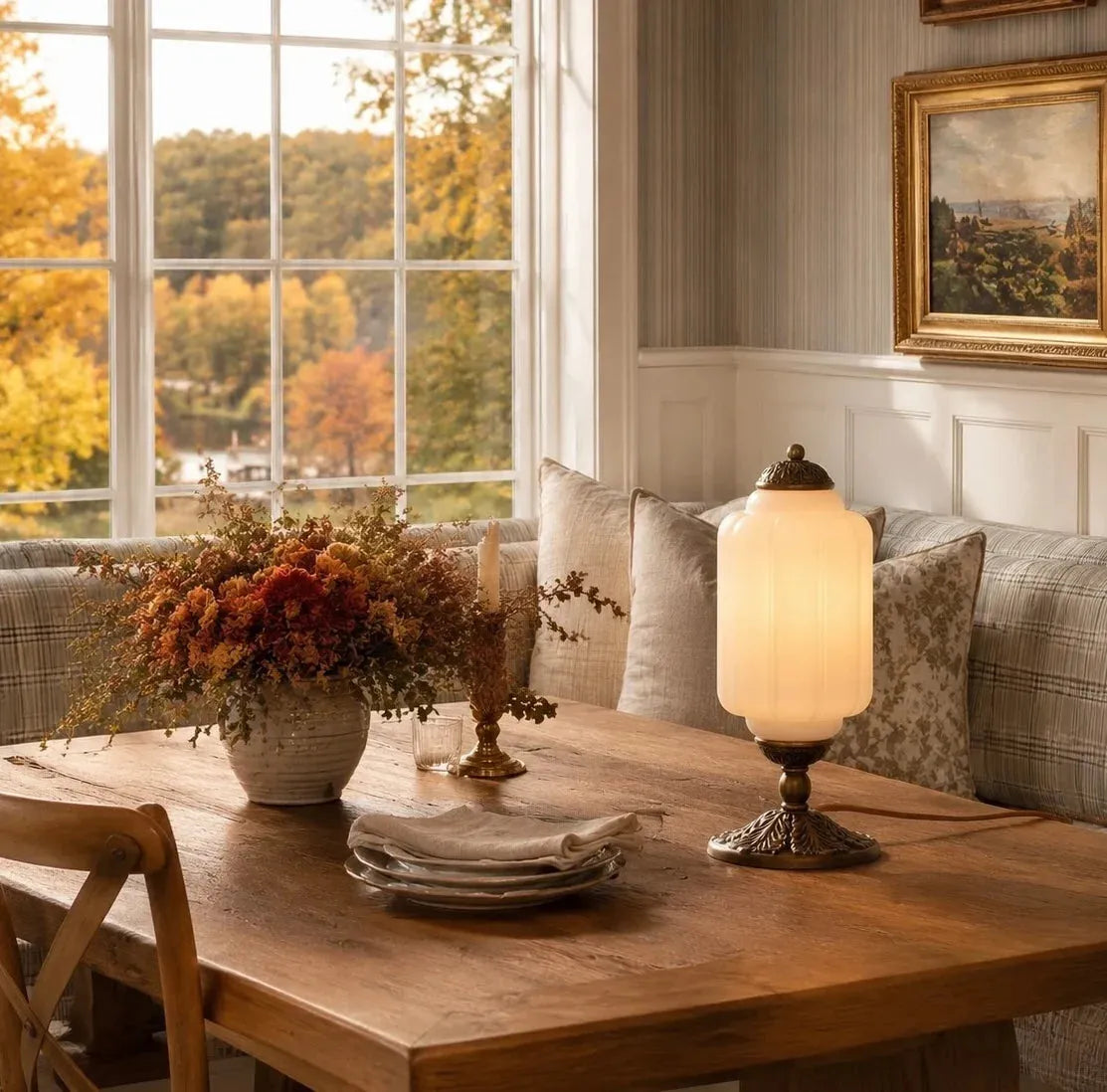 French Retro Petal Glass Lamp