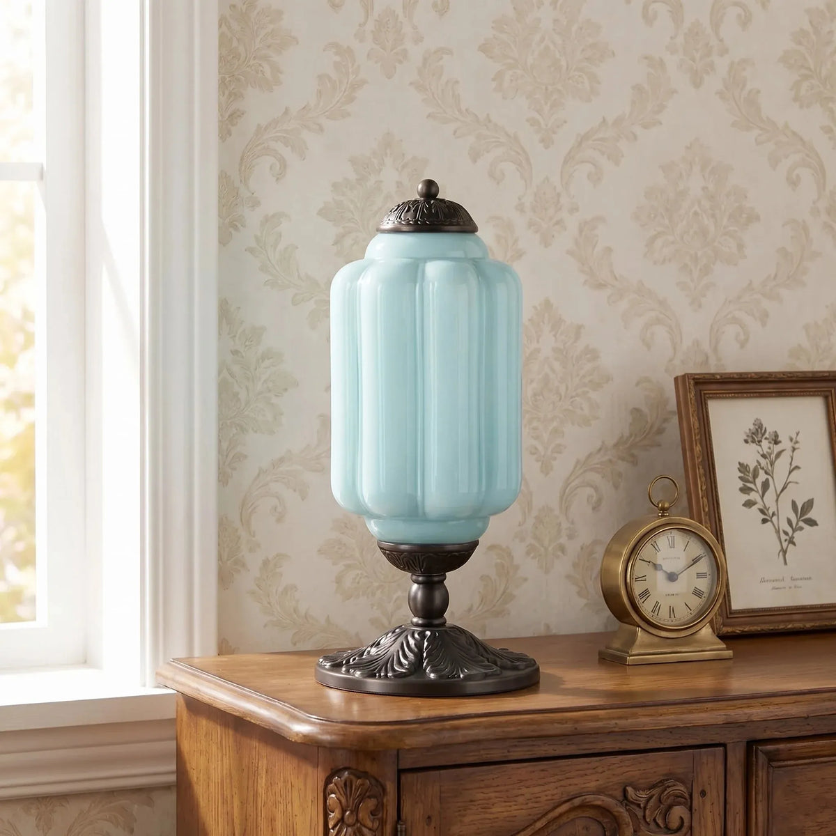 French Retro Petal Glass Lamp