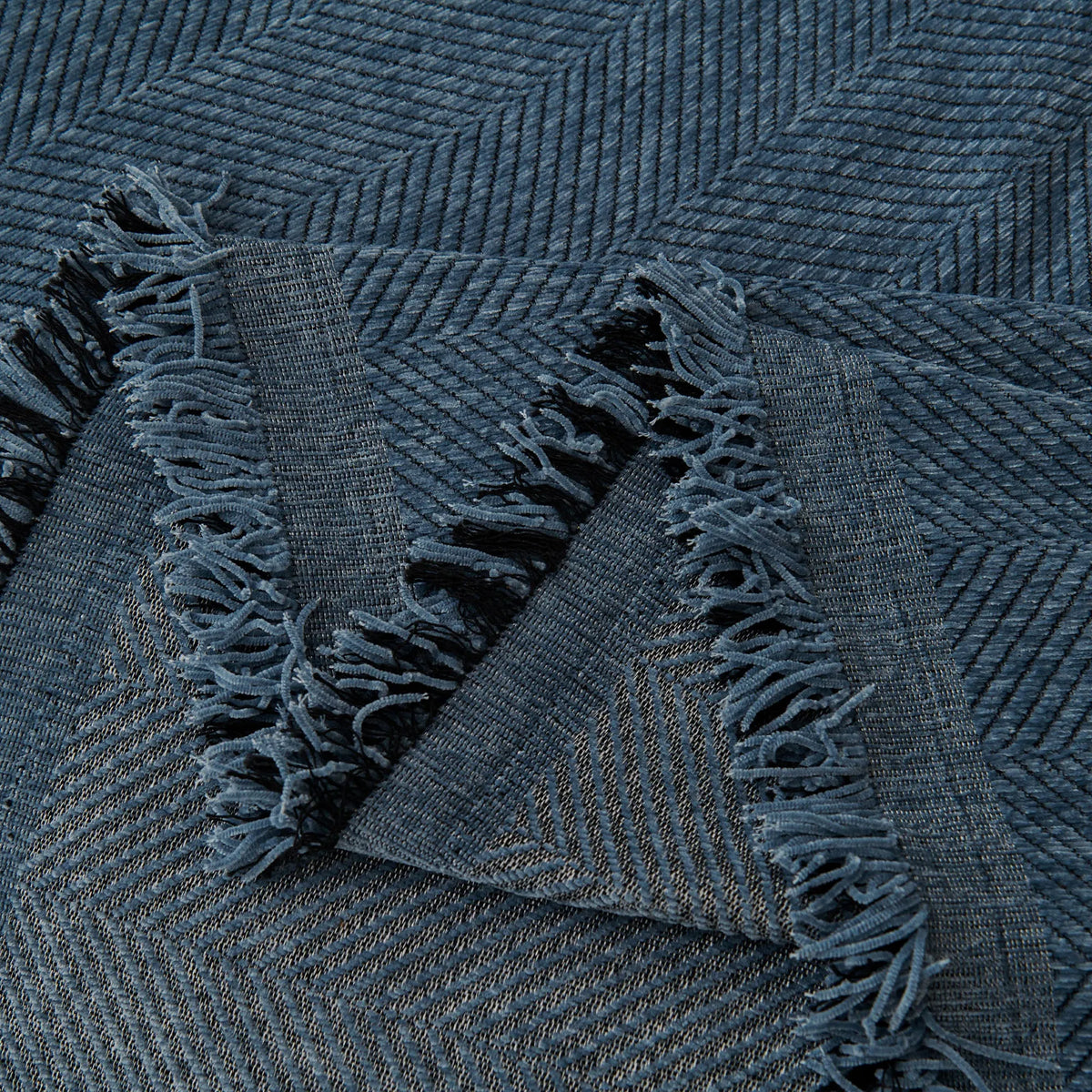 Minimalist Herringbone Woven Sofa Throw