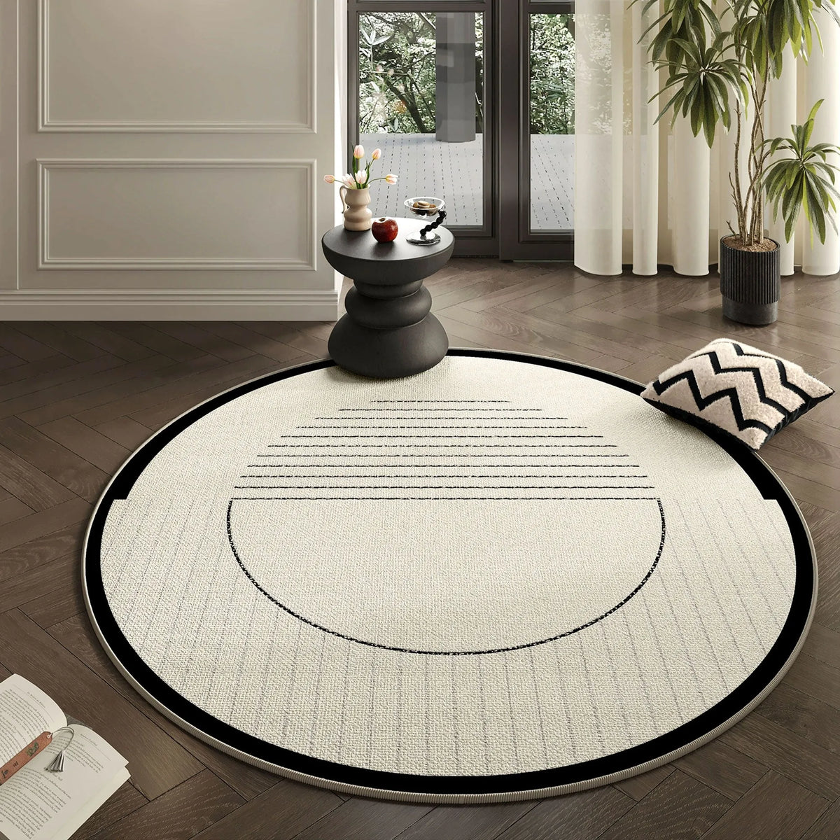 Monochrome Half Moon Round Rug