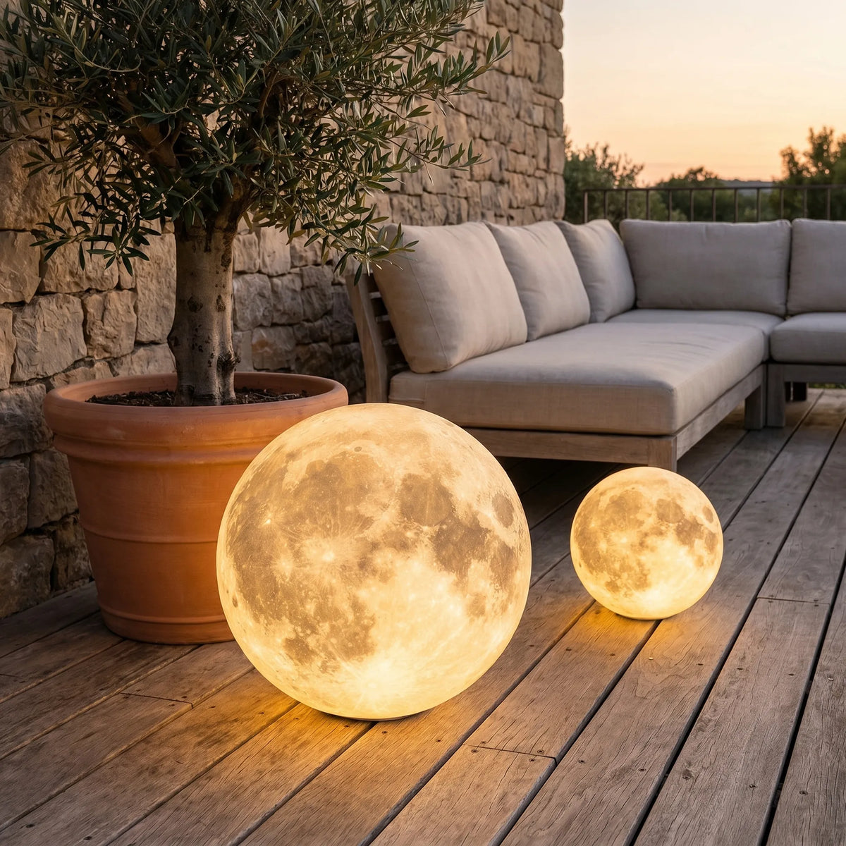 Moon Lawn Light