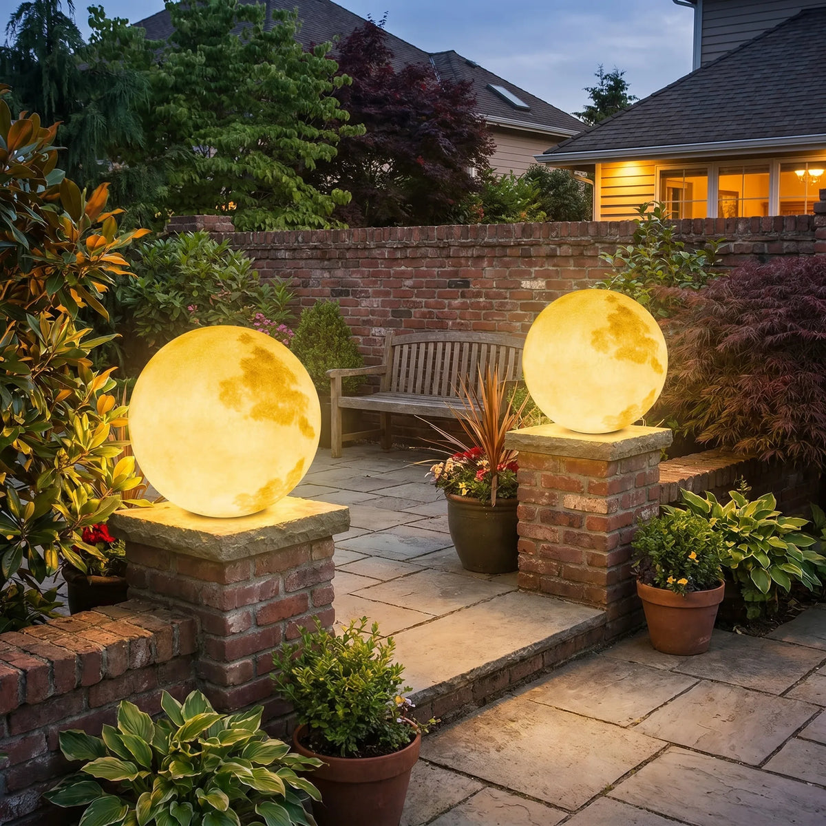 Moon Sphere Pillar Light