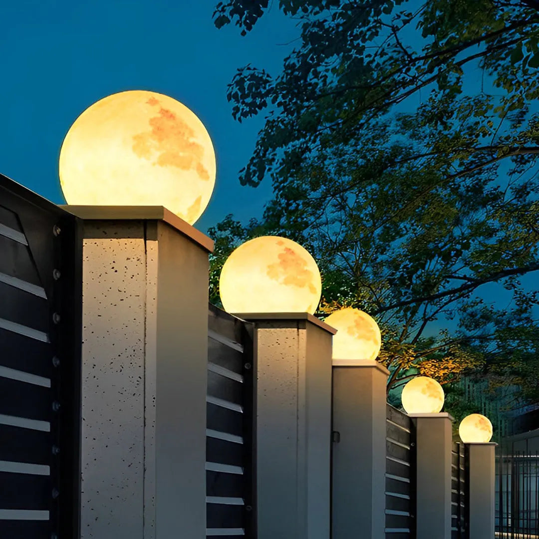 Moon Sphere Pillar Light
