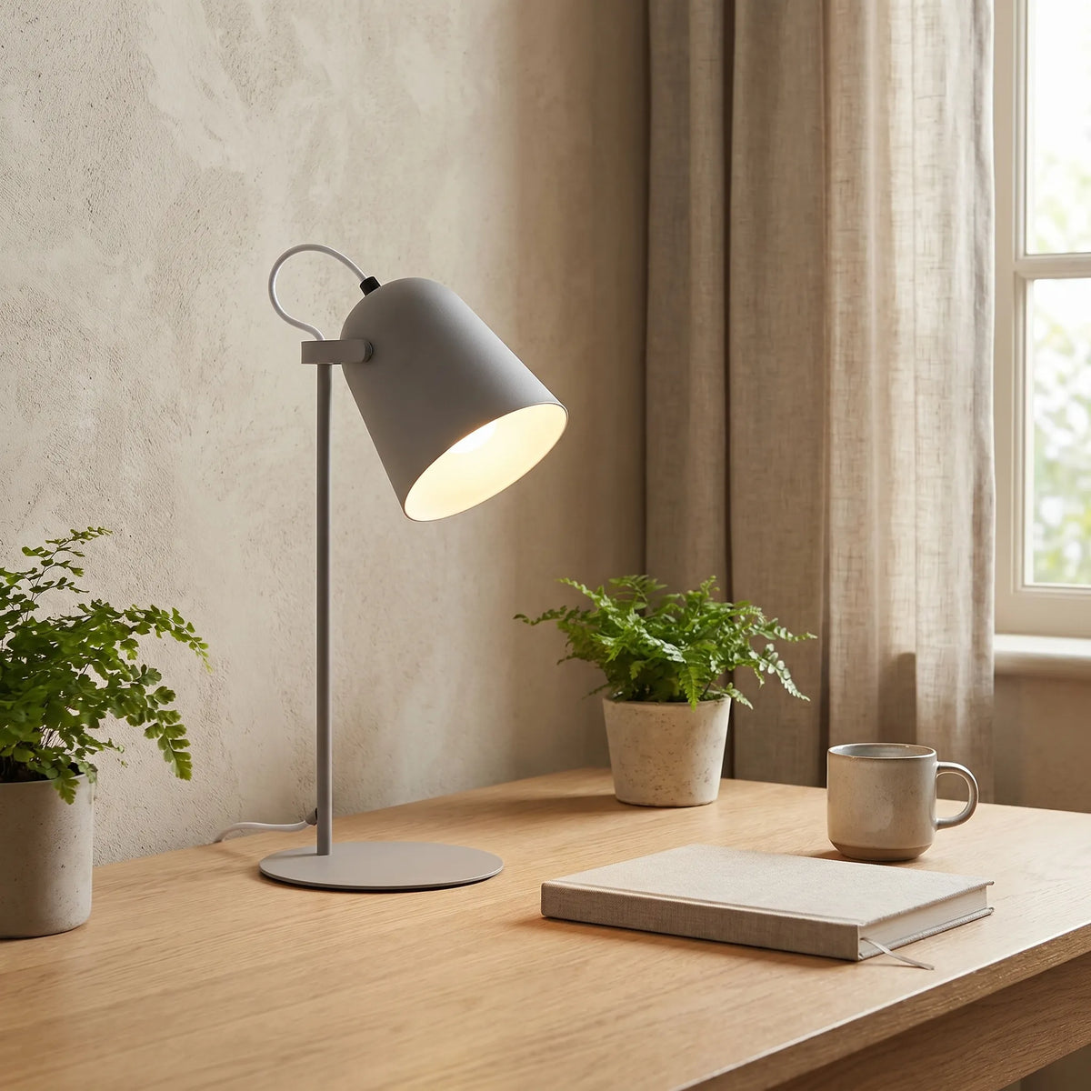 Nordic Bucket Table Lamp