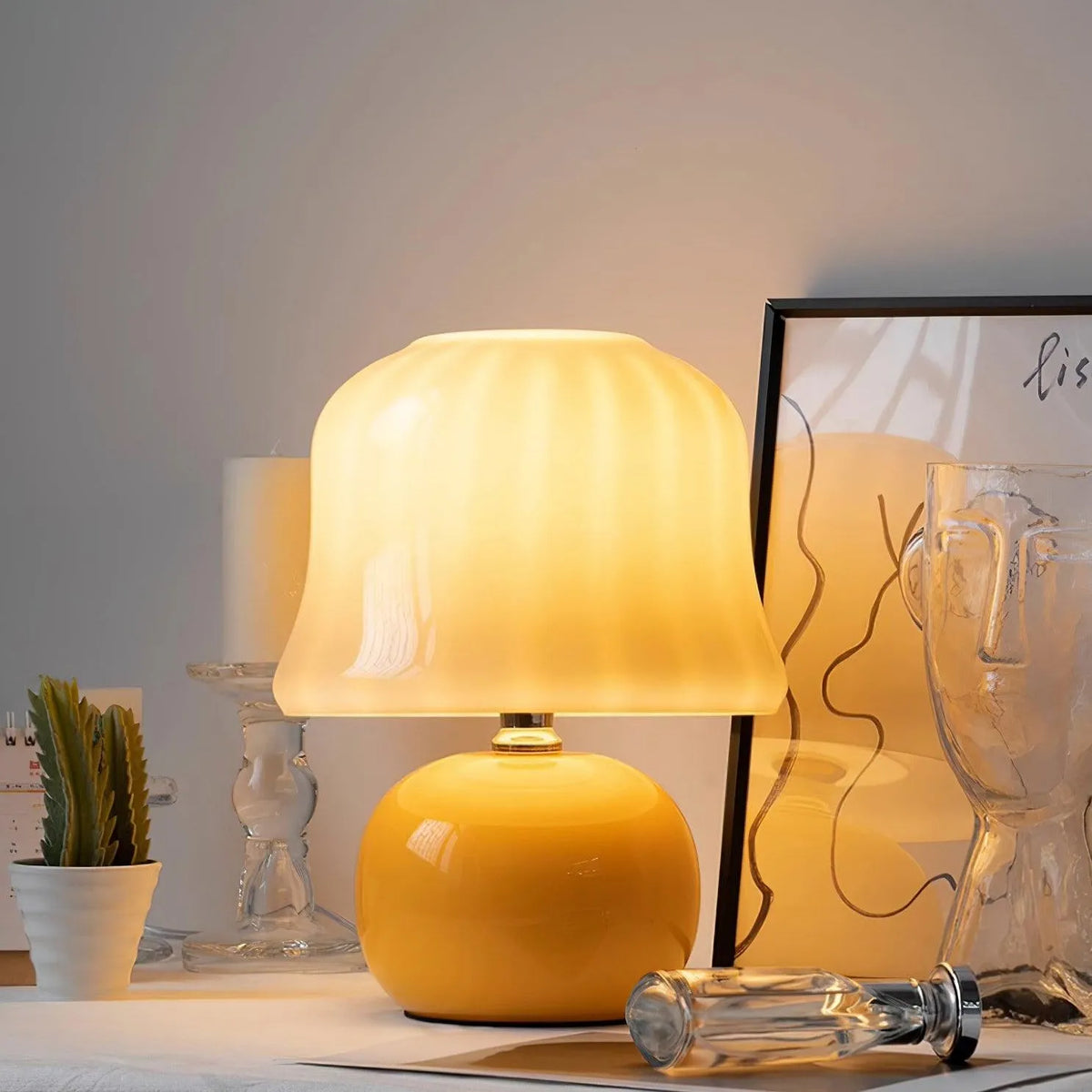 Pleated Glass Mushroom Lamp