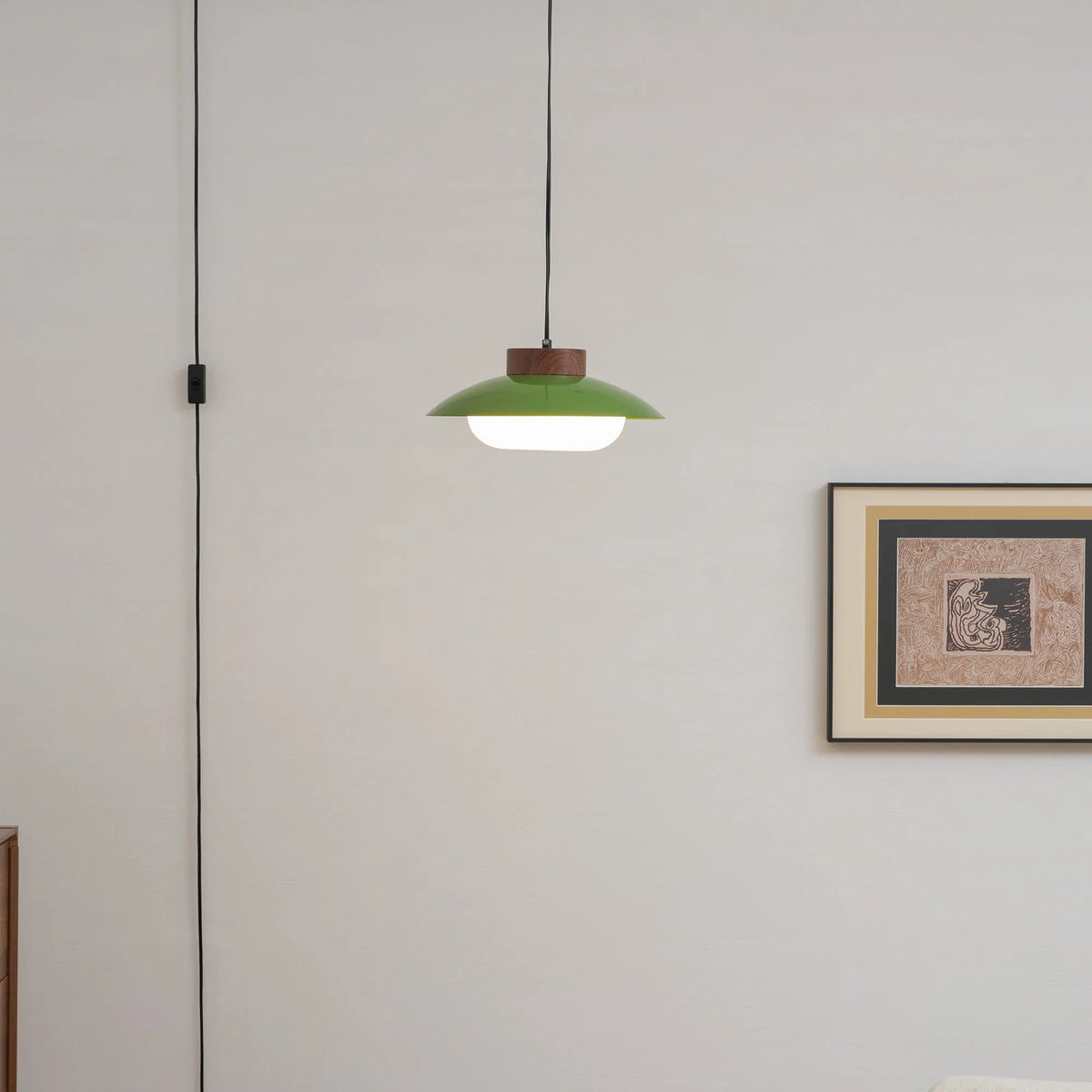 Plug-In Saucer Pendant Lamp