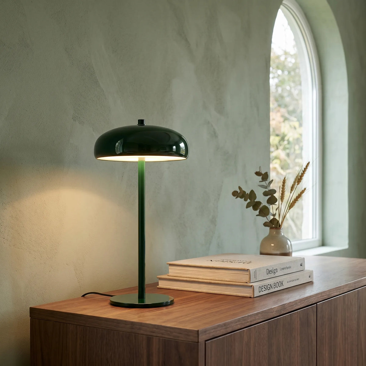 Retro Rounded Cordless Table Lamp