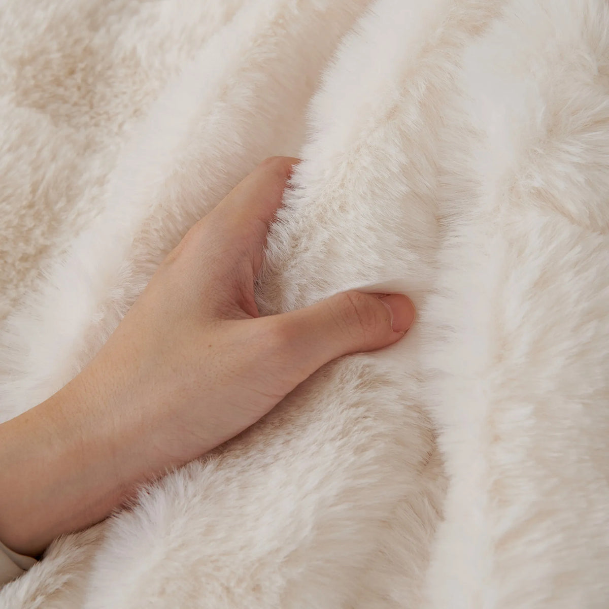 Ripple Faux Fur Sofa Cover