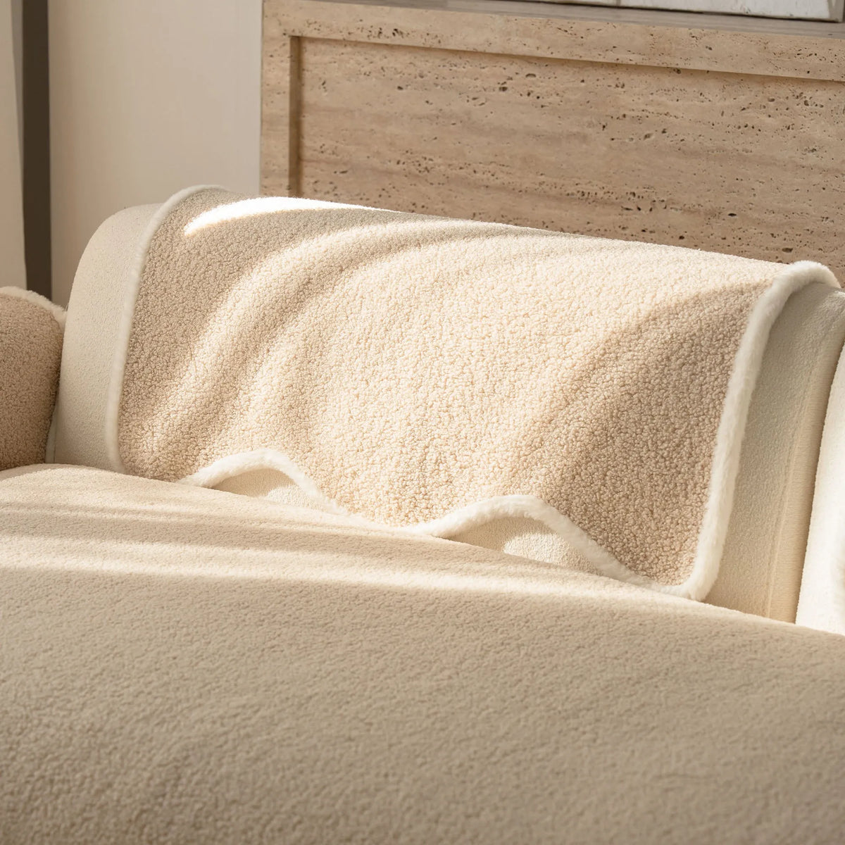 Scalloped Fleece Non-Slip Seat Cover