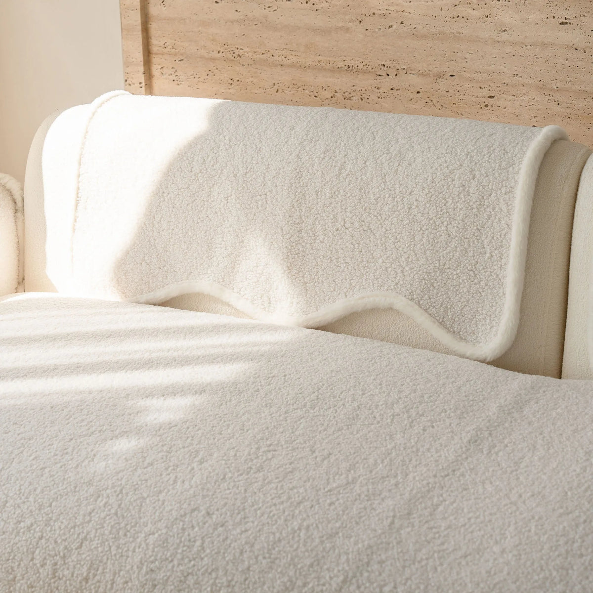 Scalloped Fleece Non-Slip Seat Cover