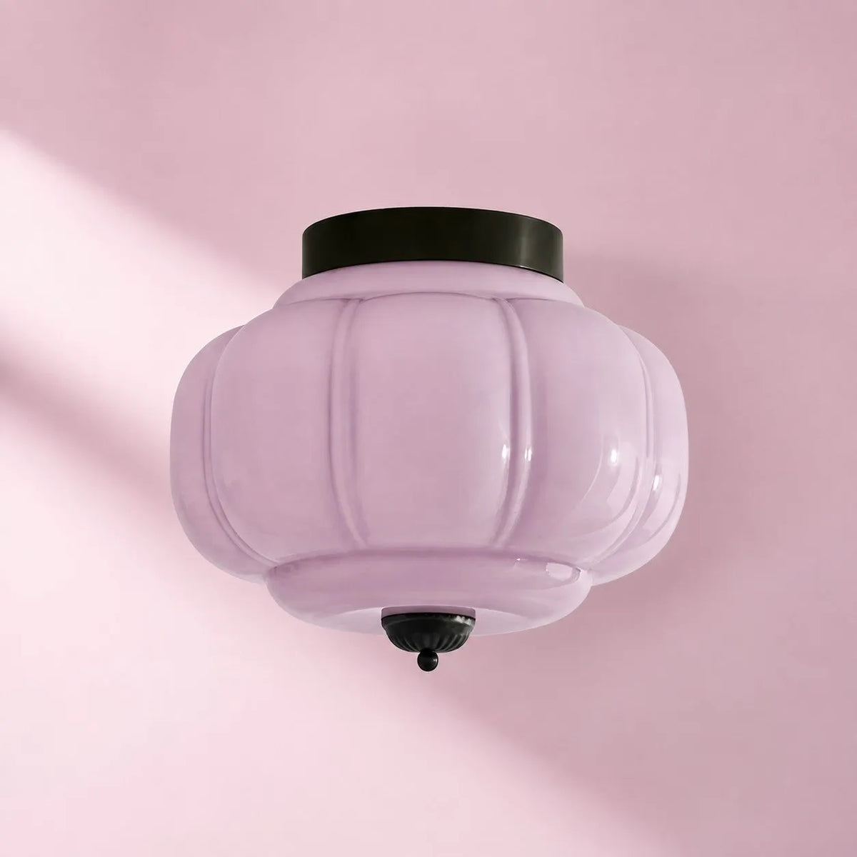 Scalloped Glass Flush Ceiling Light