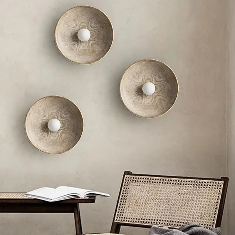 Sculpted Retro Resin Wall Lamp