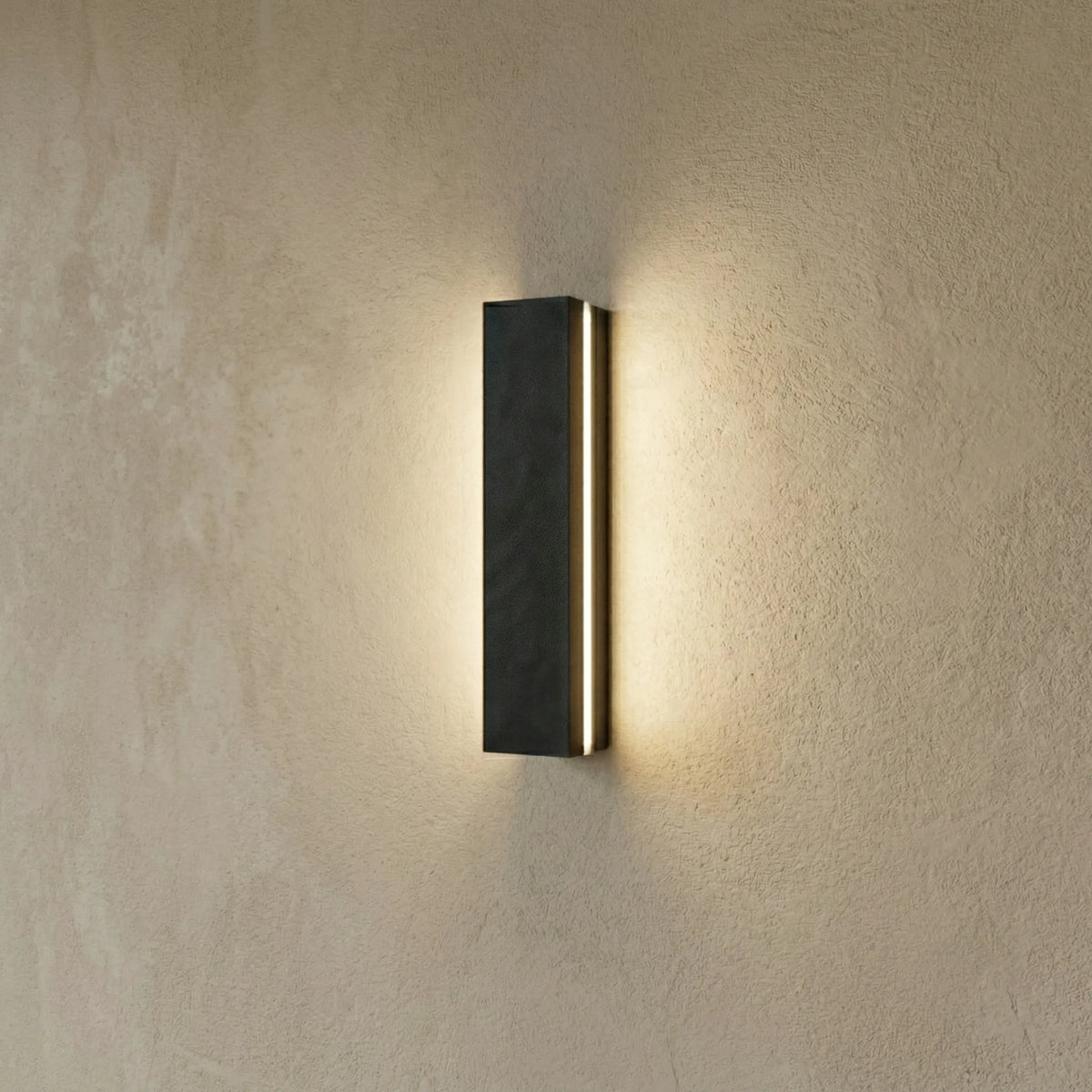 Slim Vertical Outdoor LED Wall Lamp